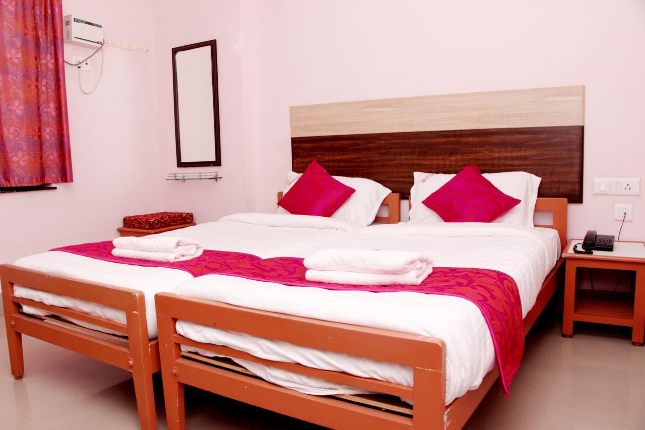 Hotel Royal Grand Days Chennai Exterior foto