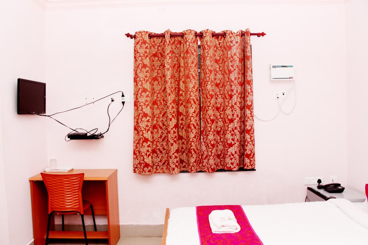Hotel Royal Grand Days Chennai Exterior foto